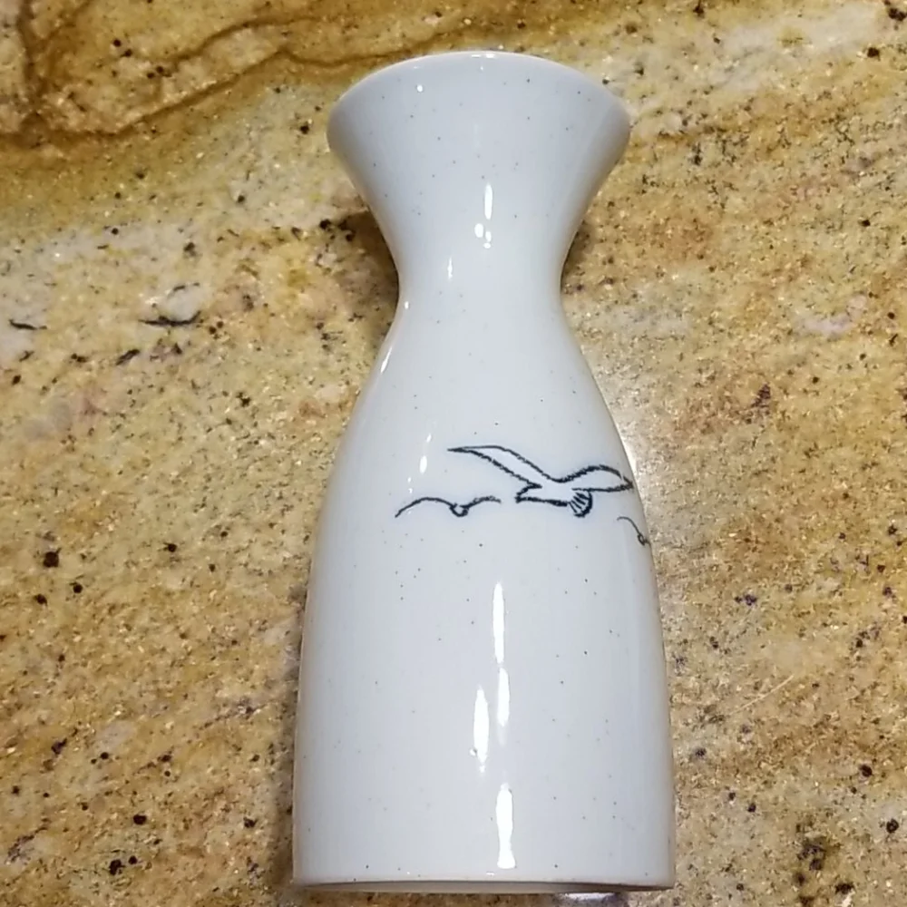VTG Tall Vase by Otagiri flying Seagulls